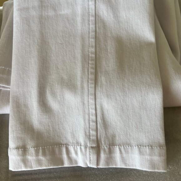 Lyssé Pull-on White Denim Stretchy Jeans Size M - NEW WITH TAGS - Picture 8 of 11